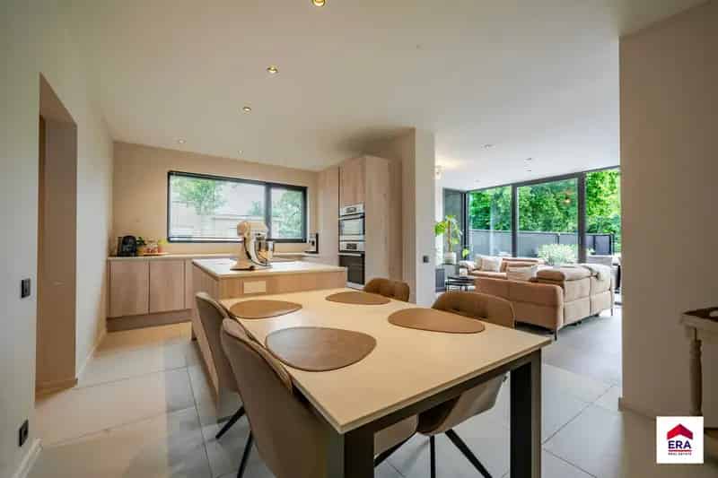 Huis te koop Bellem: 4 slaapkamers, instapklaar, wonen en werken