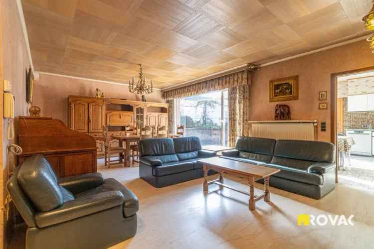 Huis te huur Sint-Eloois-Winkel 4 slaapkamers veel potentieel