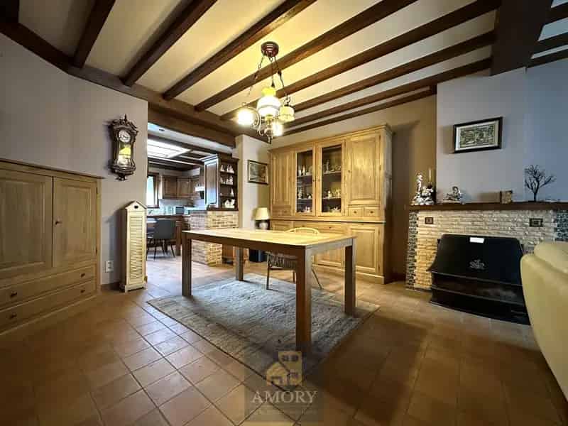 Te renoveren woning met terras op toplocatie