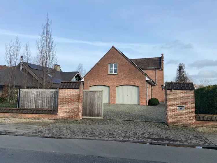 Huis te huur: Exclusieve villa met zwembad nabij centrum