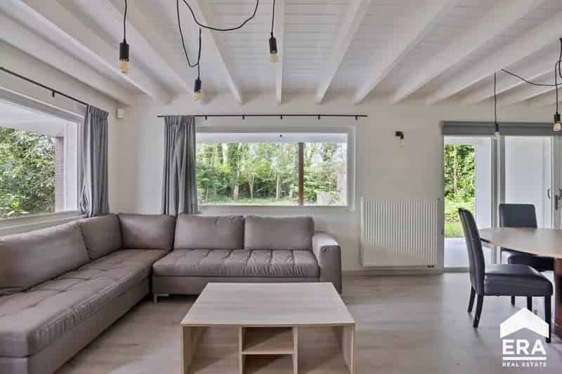 Huis te huur in de Bossen 2 slaapkamers 8368m2