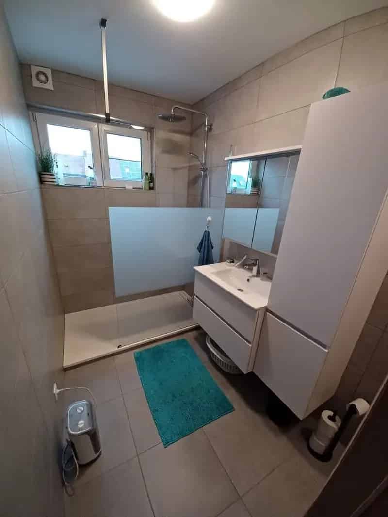 Rustig gelegen gerenoveerde woning met 2 slaapkamers nabij centrum