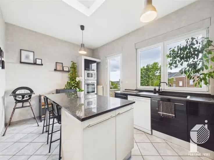Huis Te Koop 3 Slaapkamers Tuin Terras