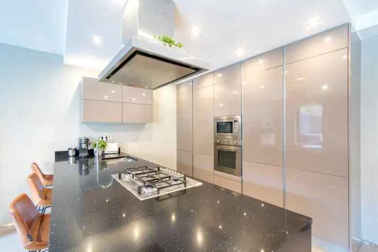 Appartement te koop 116m² met tuin 90m² te Brussel