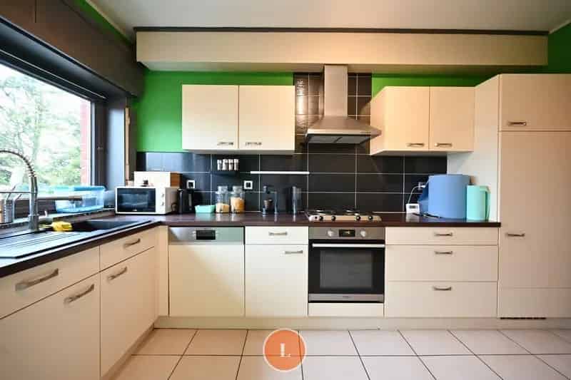 Instapklare Bel-etagewoning Menen