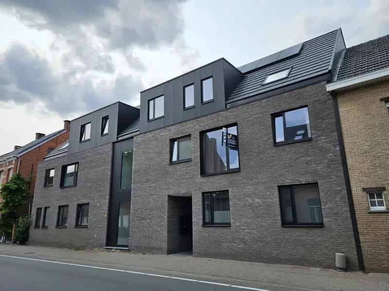 Appartement te koop Gierle 2 slaapkamers ruim terras