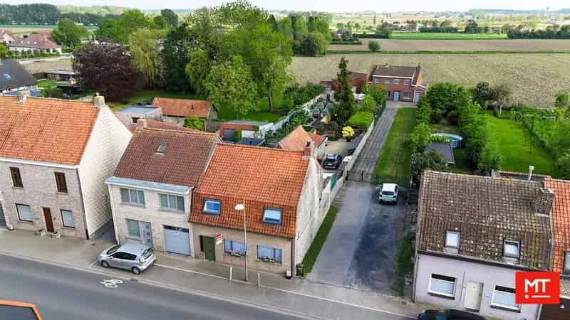 Huis te koop Dikkebus: 4 slaapkamers, garage, tuin