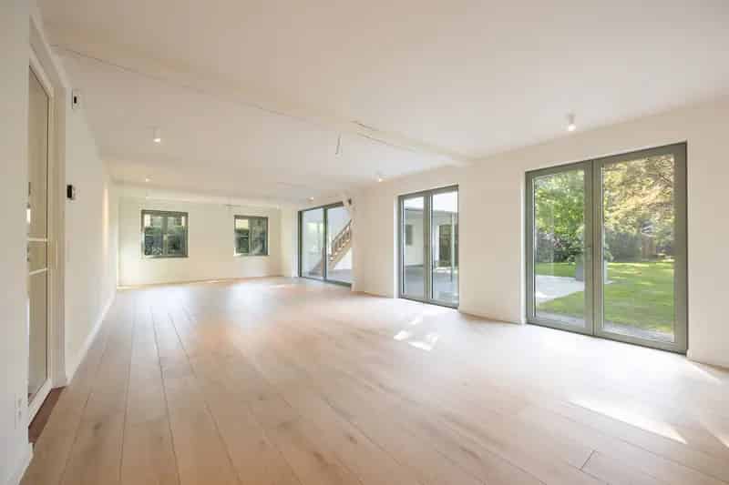 Huis te koop: 5 Slaapkamers, Volledig gerenoveerde Villa