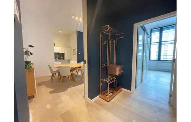 Huur 2 slaapkamer appartement van 100 m² in Brussels