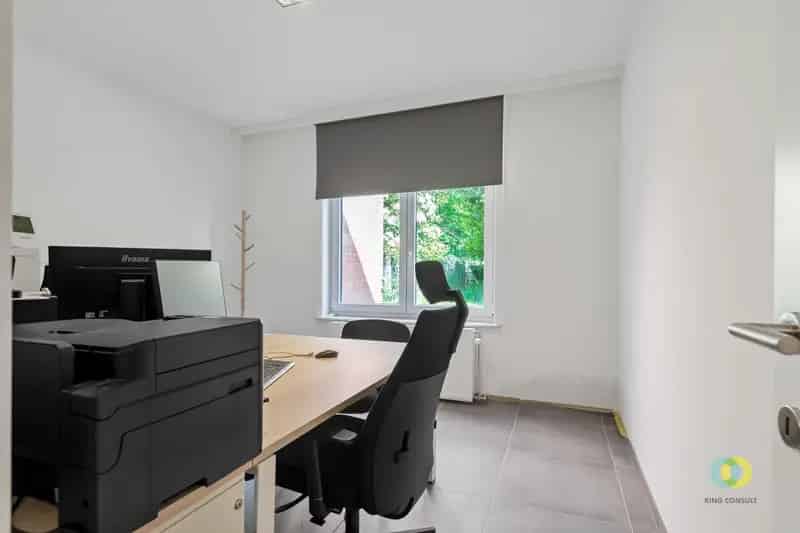 Commerciële Gelijkvloers Ruimte Te Huur