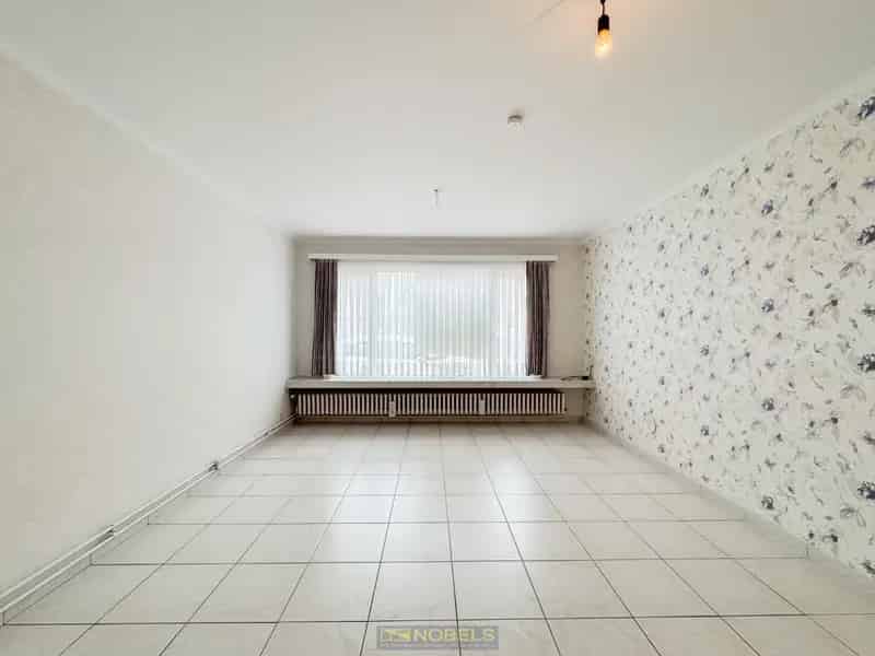 Appartement te Koop Eine 2 Slaapkamers Terras Garage