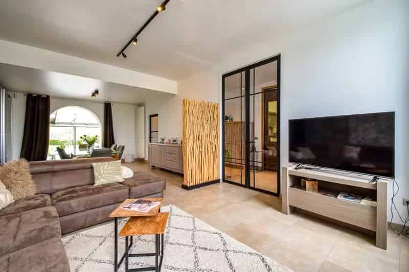 Ruime Instapklare Woning te Koop Gistel 427m² EPC B