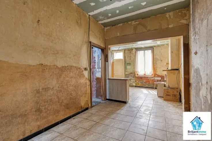 Huis Te Koop Peutie: 2 slaapkamers, tuin, renovatieproject