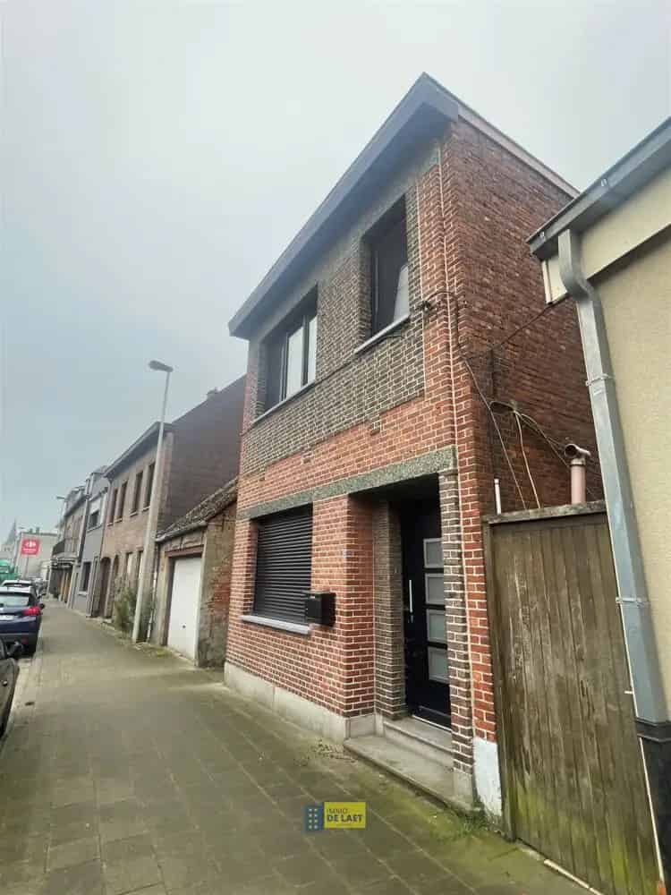Woning te renoveren met zuidtuin in Nijlen