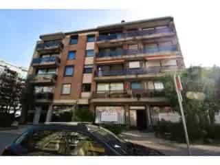 Handelspand te Koop Sint-Jans-Molenbeek 150m2 Garage