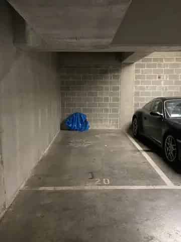 Parking te Koop Woluwe-Saint-Lambert Nabij Stockel