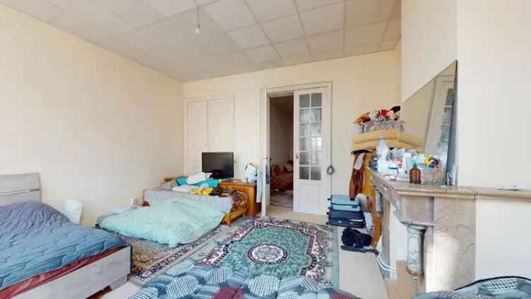 Appartement te Schaerbeek 72m2 1 slaapkamer Nabij winkels en openbaar vervoer
