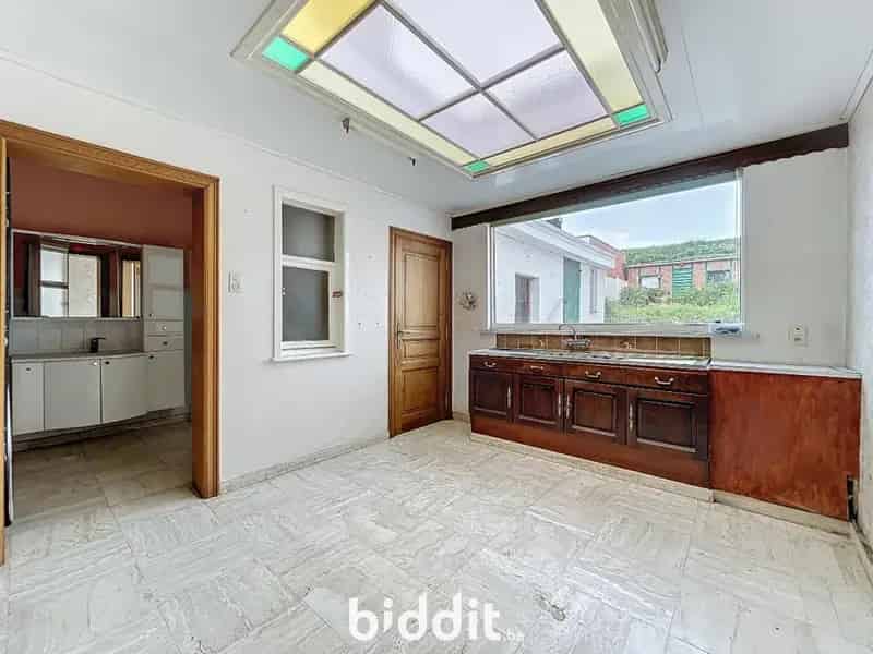 Te renoveren rijwoning centrum Ieper