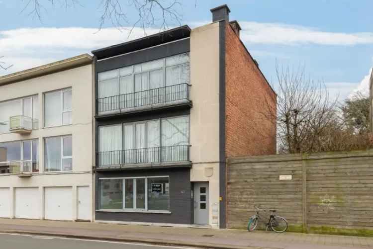 Ruim gelijkvloers appartement 2 slaapkamers tuin centraal gelegen