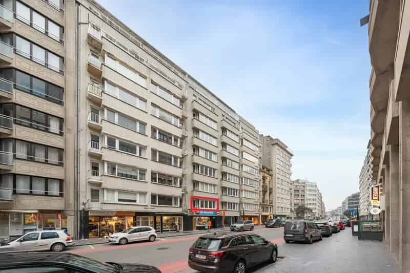 Appartement te Koop Oostende: Instapklaar 2 Slaapkamers Nabij Dijk