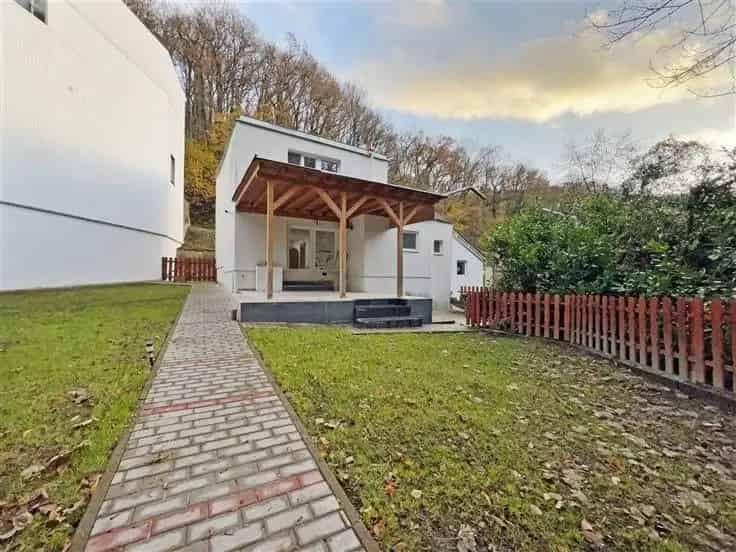 Charmante 2 Slaapkamer Huis met Tuin te Wandre