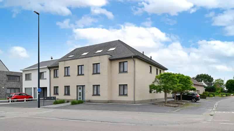 Appartement te huur te Kleit 2 slaapkamers zonnig terras garage