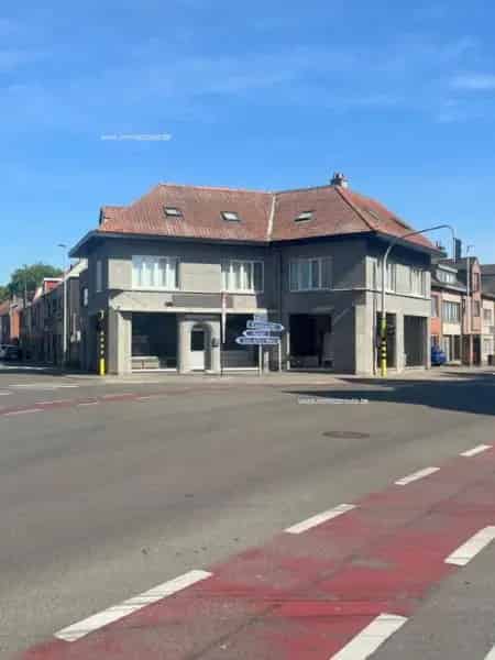 Handelspand Sint Niklaas 6 slaapkamers 160m2 winkel