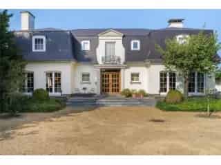 Huis te koop Wortegem-Petegem: Franse villa met zwembad
