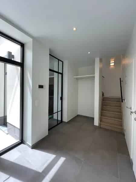 Huis te Koop Gent: Stijlvol gerenoveerd nabij Sint-Pietersstation