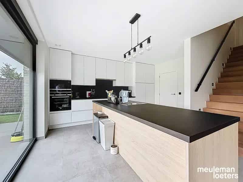 Huis te huur: Recente energiezuinige woning met 3 slaapkamers en tuin