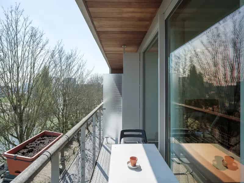 Appartement te koop Gent-Zuid: Instapklaar 1 slaapkamer appartement met waterzicht