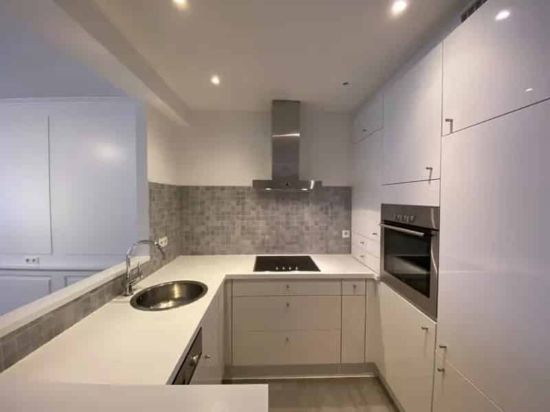 Appartement te Koop Waregem 2 slaapkamers Balkon Garage
