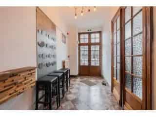 Huis te Koop Thuin - Restaurant Studio Appartement