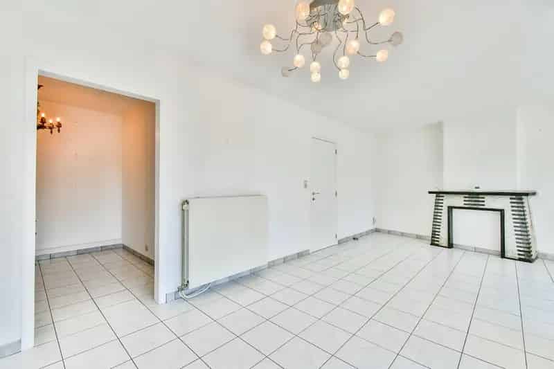 Gezellige Familiewoning met Garage en Zonnepanelen te Torhout
