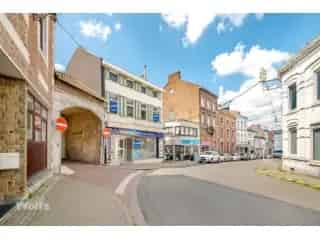 Kantoor te Koop Waremme - Investering Appartementen