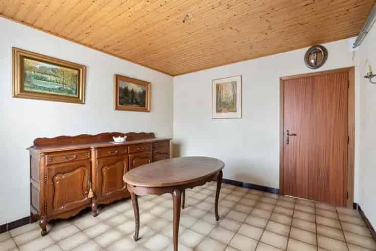 Huis Te Koop Morkhoven: Te renoveren woning 3 slaapkamers