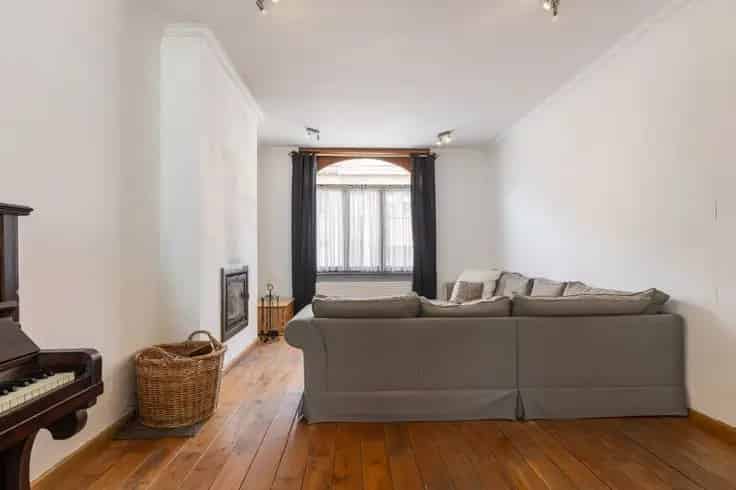 Herenhuis te Koop Zeebrugge 6 Slaapkamers Veel Potentieel