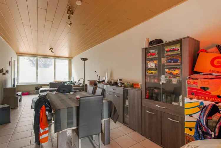 Ruime woning met tuin & garage in Wommelgem!