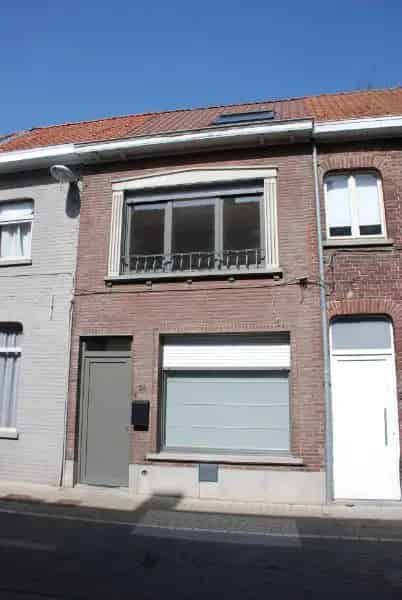 Volledig Vernieuwde Woning Met Binnenkoer