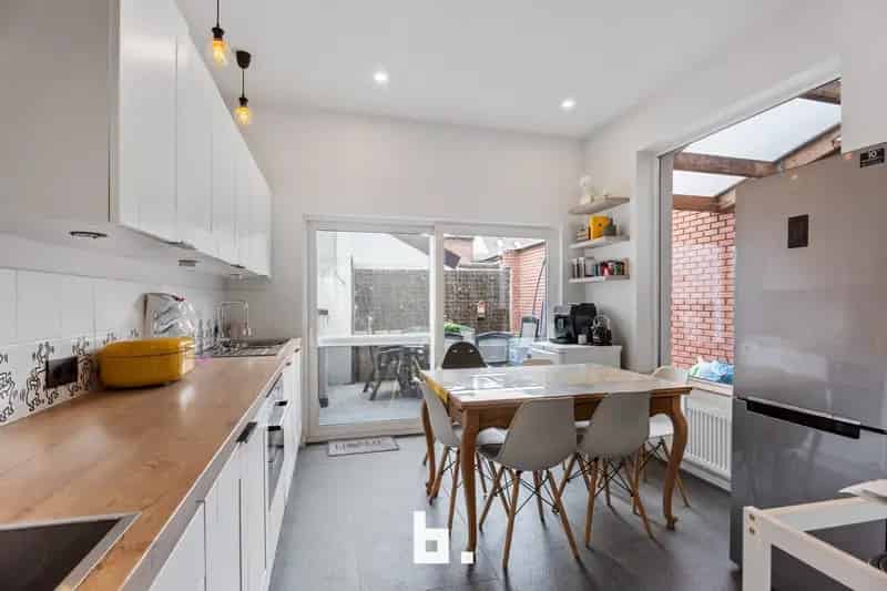 Huis te koop: Instapklare Moderne Woning met 3 slaapkamers