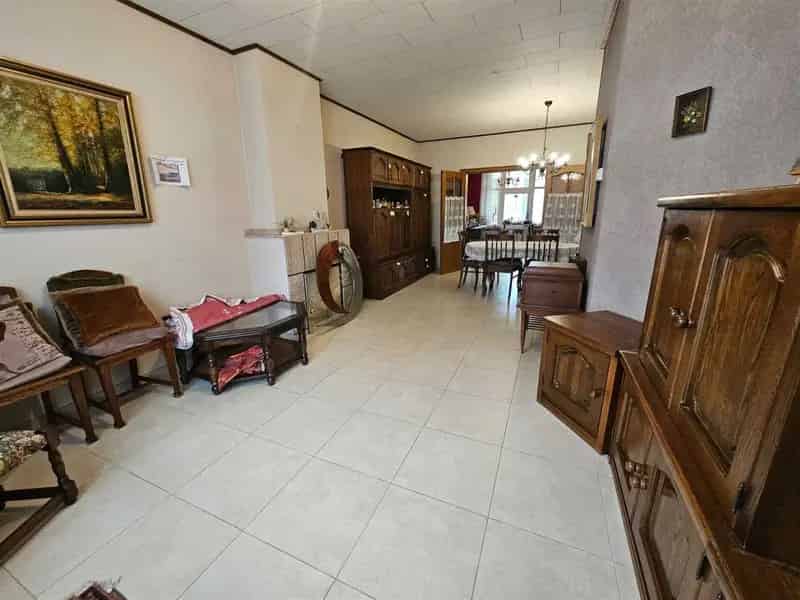 Berchem Groenenhoek: Ruime woning met tuin