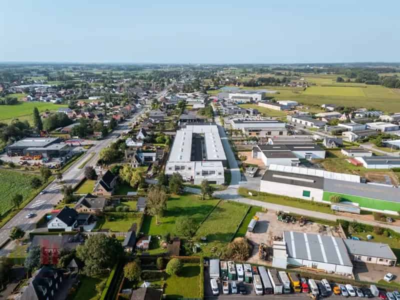 Nieuwbouw Bedrijfsgebouw Zedelgem 228m² KMO Unit te Koop