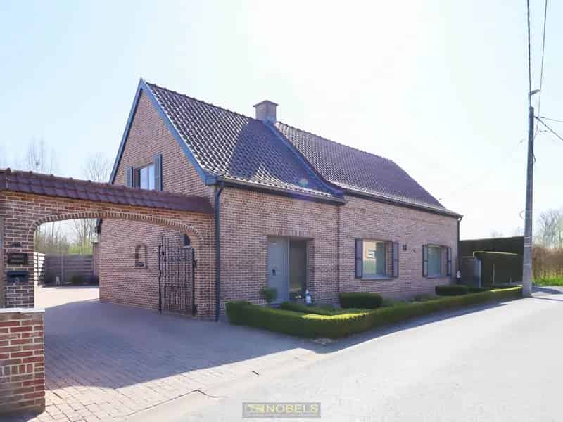Landelijke gezinswoning te Dikkelvenne