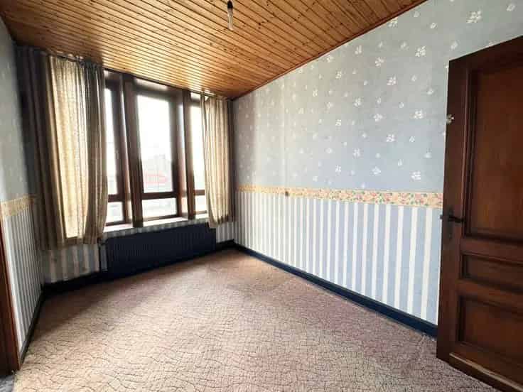 Huis Te Koop 4 slaapkamers Garage Zolder 244m²