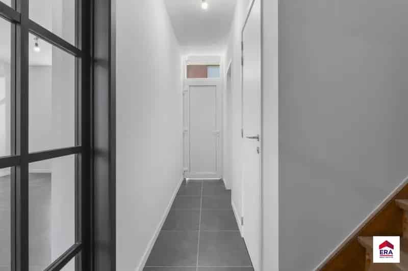 Huis te koop Wakken 4 slaapkamers 2 badkamers garage gerenoveerd