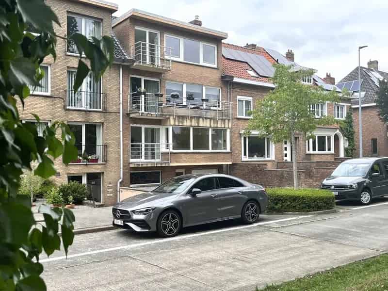 Appartement te huur Brugge: 3 slaapkamers, garage, terras