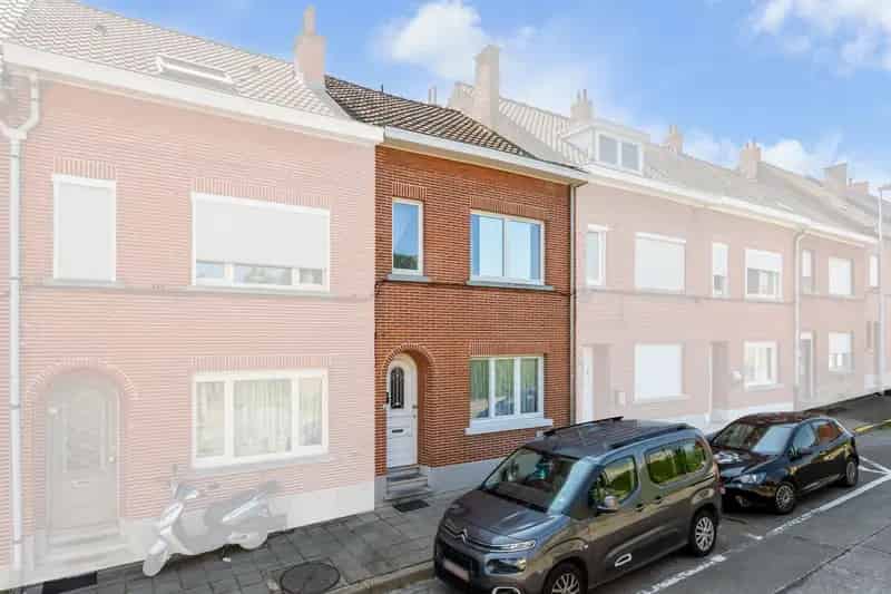 Gesloten Woning 3 Slaapkamers Tuin Centrum Geraardsbergen