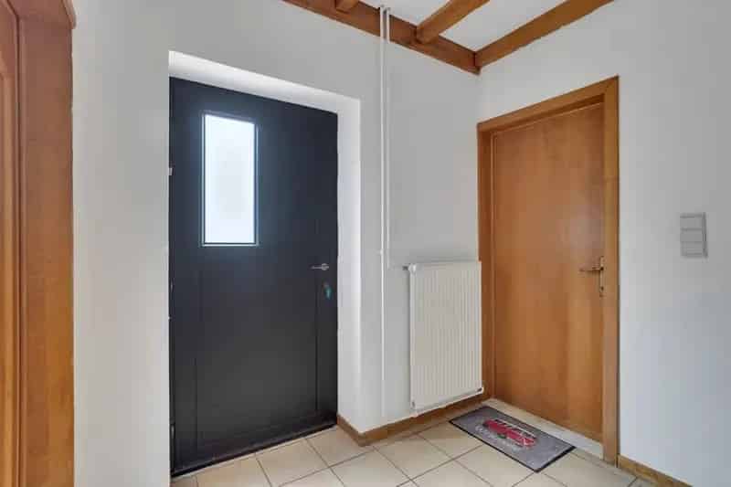 Hoekwoning 2 slaapkamers vrijstaande garage