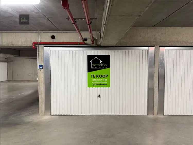 Ruime Garagebox te Koop Adinkerke Nabij E40