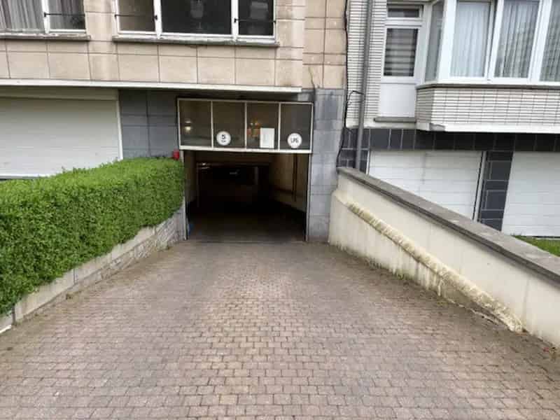 Garagebox te koop Geneve-Dunant